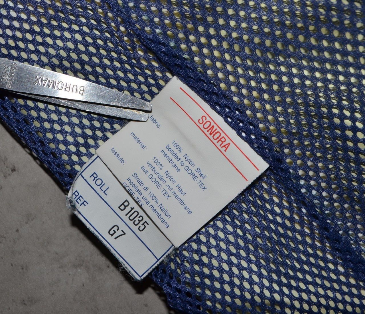 Berghaus × Vintage Vintage Berghaus Gore-Tex Jacket Windbreaker Women’s Size 12 Size L / US 10 / IT 46 - 16 Thumbnail