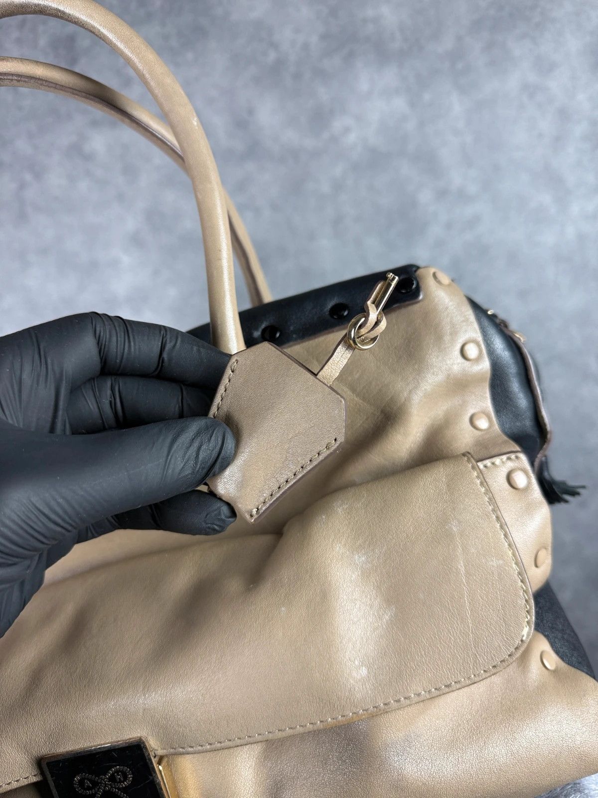 Anya Hindmarch Anya Hindmarch Leather Handbag Brown Black Logo Lock Size ONE SIZE - 4 Thumbnail