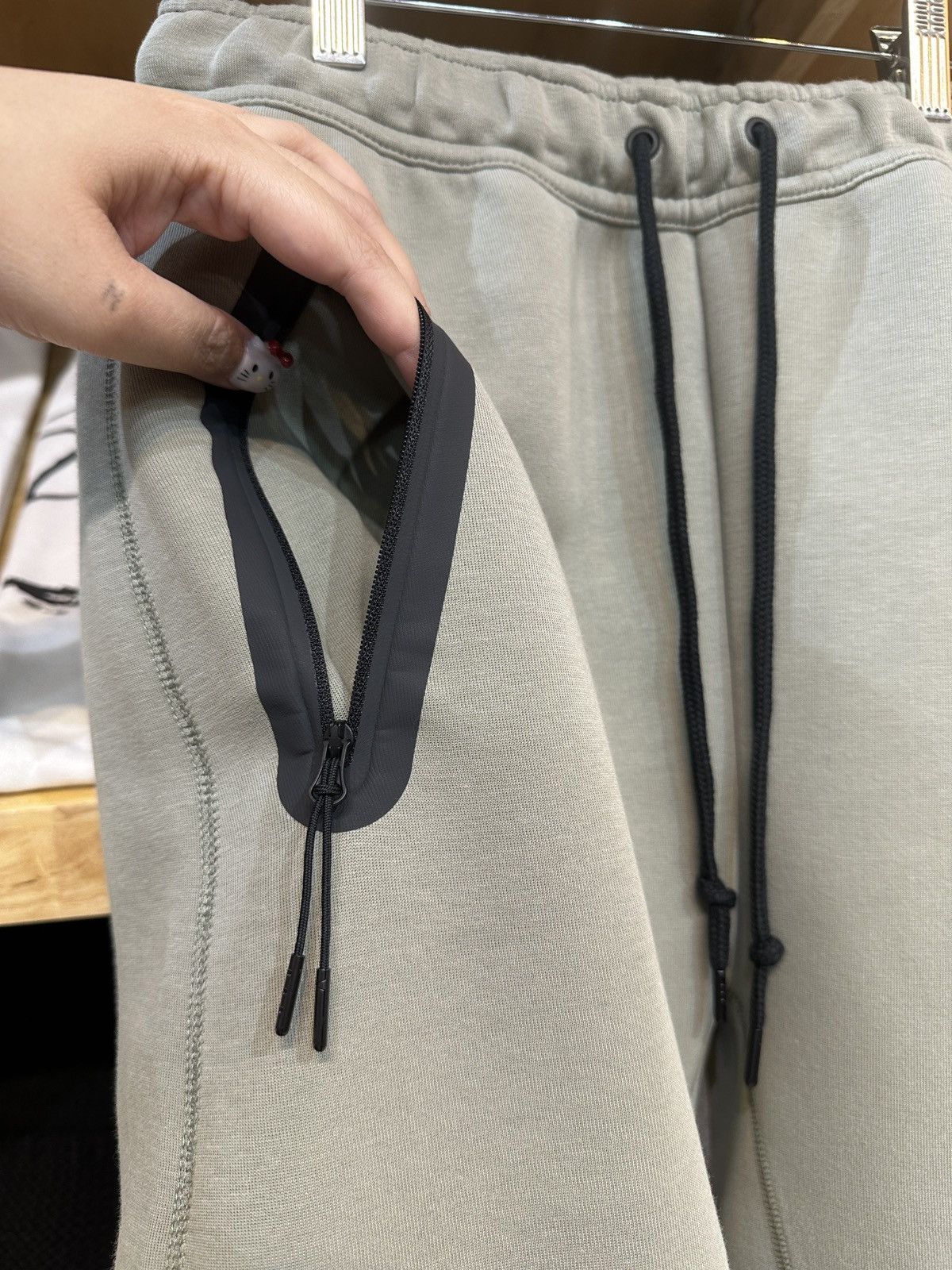 Nike Nike Tech Fleece Track Pants Size US 30 / EU 46 - 6 Thumbnail