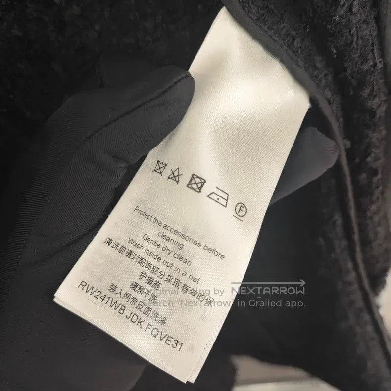 Louis Vuitton Louis Vuitton Black tweed blazer Size XXS / US 00 / IT 34 - 7 Thumbnail
