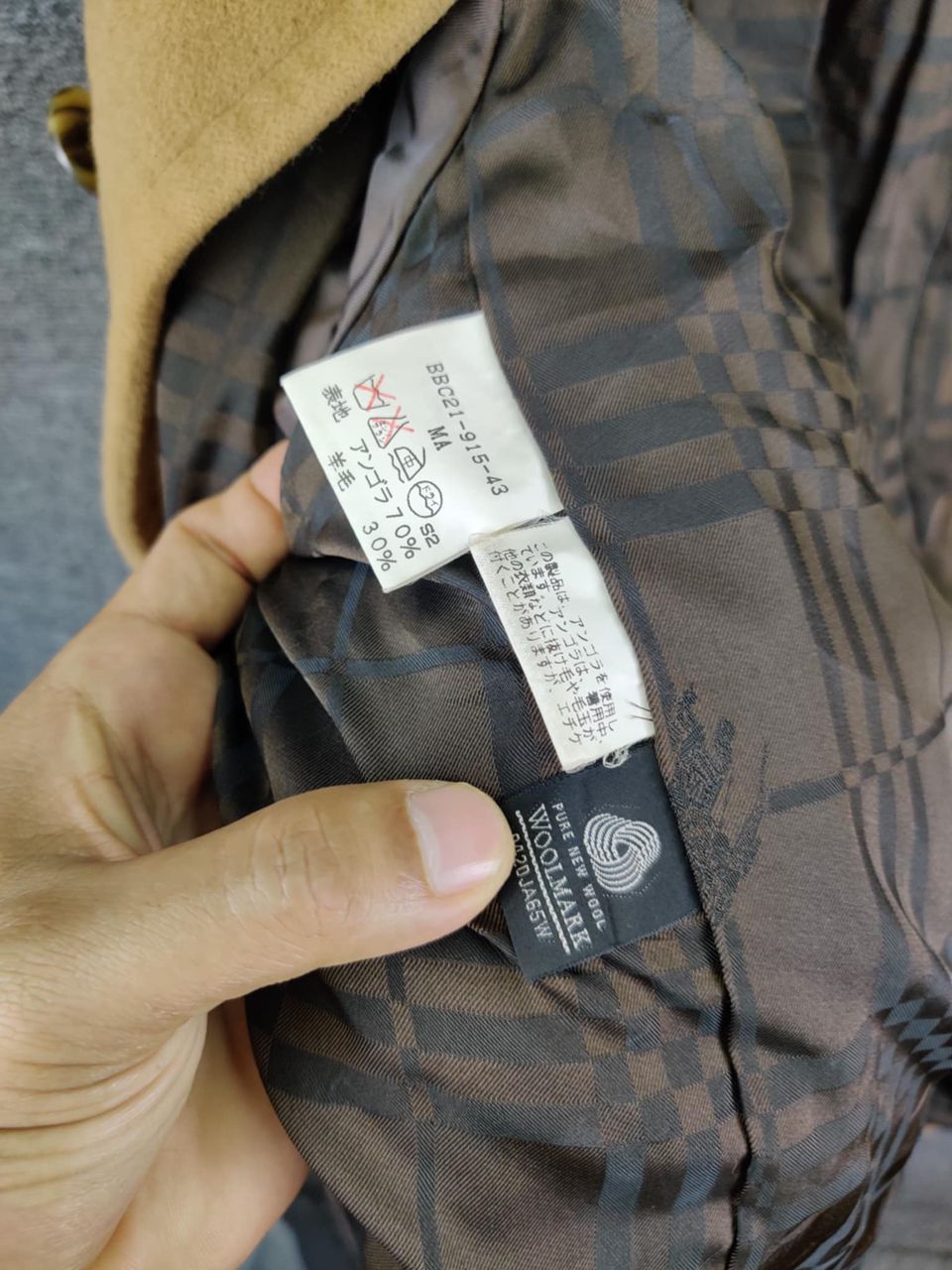 Burberry Vintage Burberry Wool Single Breasted Beige Coat Size US L / EU 52-54 / 3 - 10 Thumbnail