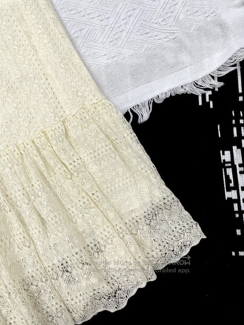 Dior Dior White hollow lace skirt Size 27" / US 4 / IT 40 - 2 Thumbnail