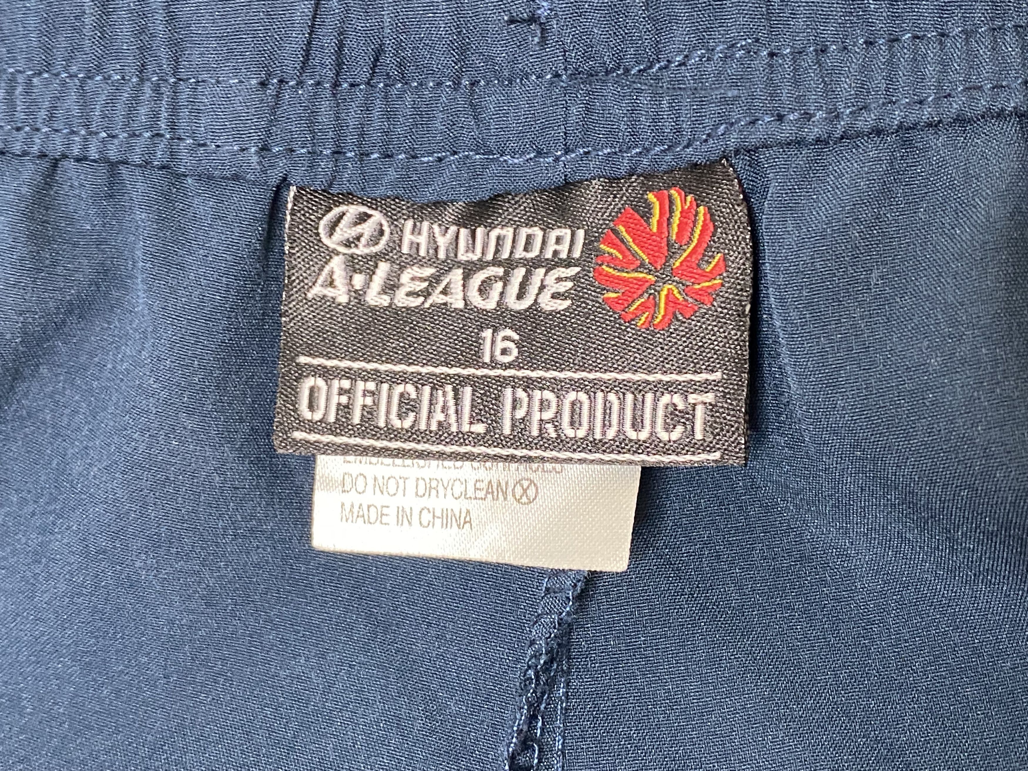 UEFA ADELAIDE UNITED HOME FOOTBALL SHORTS SOCCER HYUNDAI A-LEAGUE Size US 32 / EU 48 - 6 Thumbnail