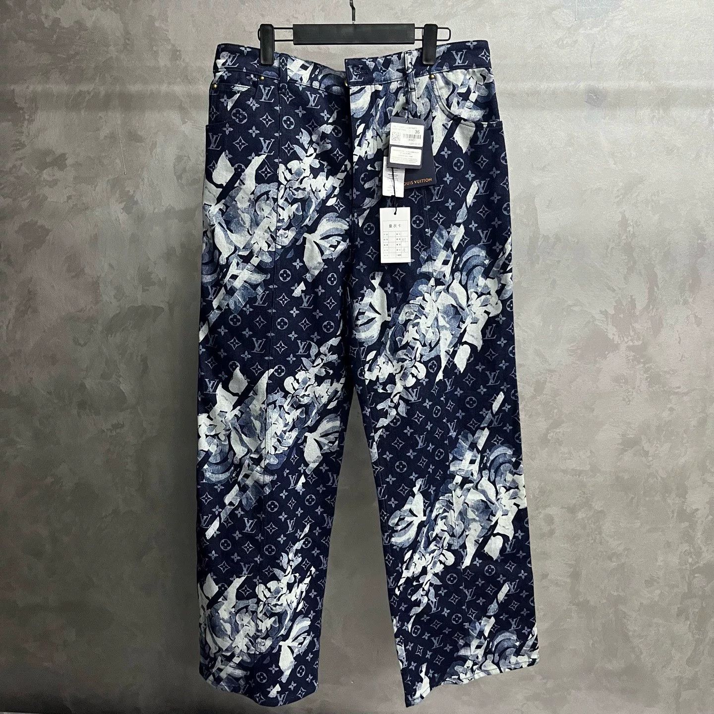 Louis Vuitton Louis Vuitton Printed Graphic Multi Denim Jeans 28 Men Size US 28 / EU 44 - 1 Thumbnail