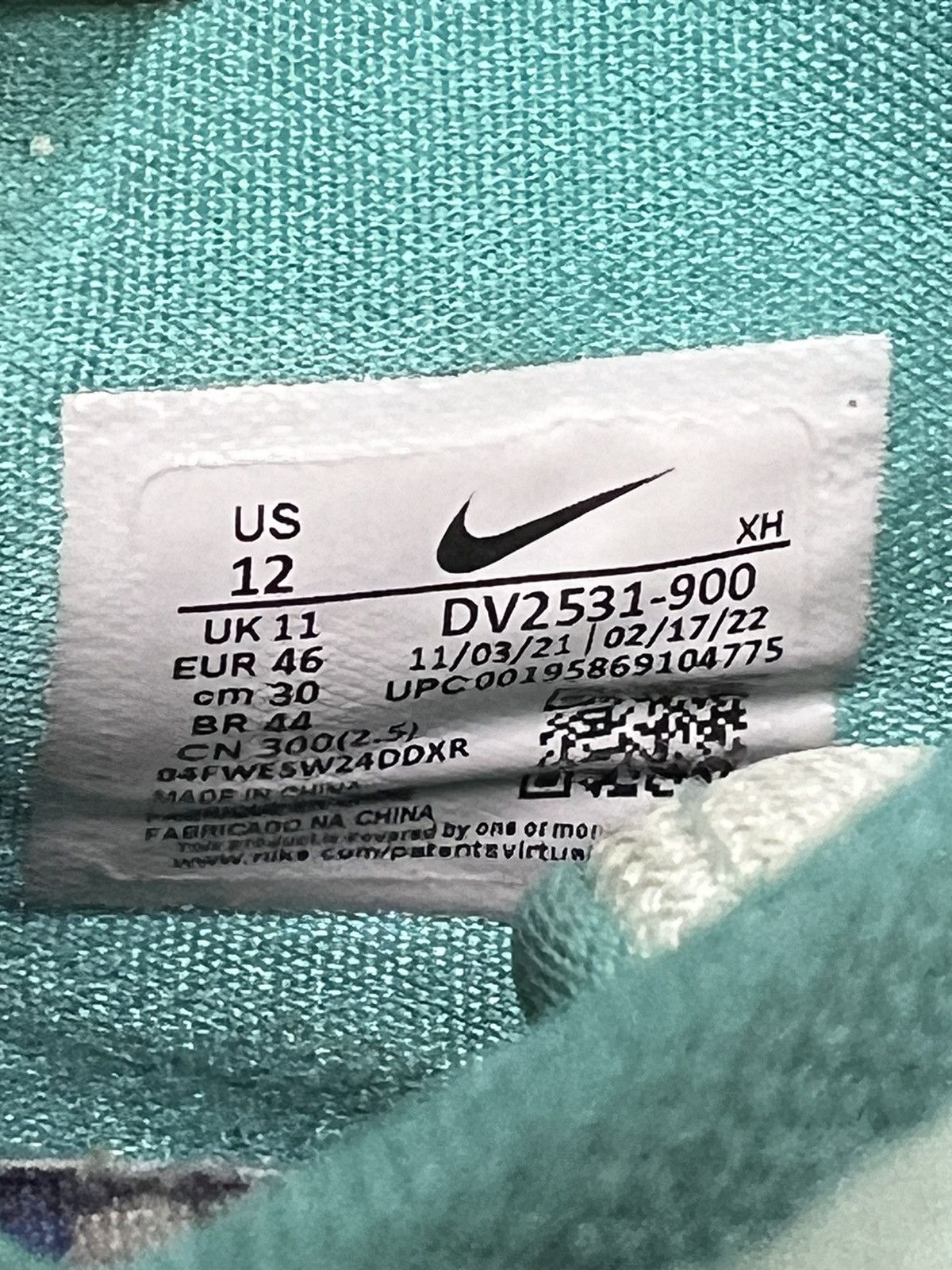 Nike 2022 Nike Kyrie Low 5 Community Size US 12 / EU 45 - 9 Thumbnail