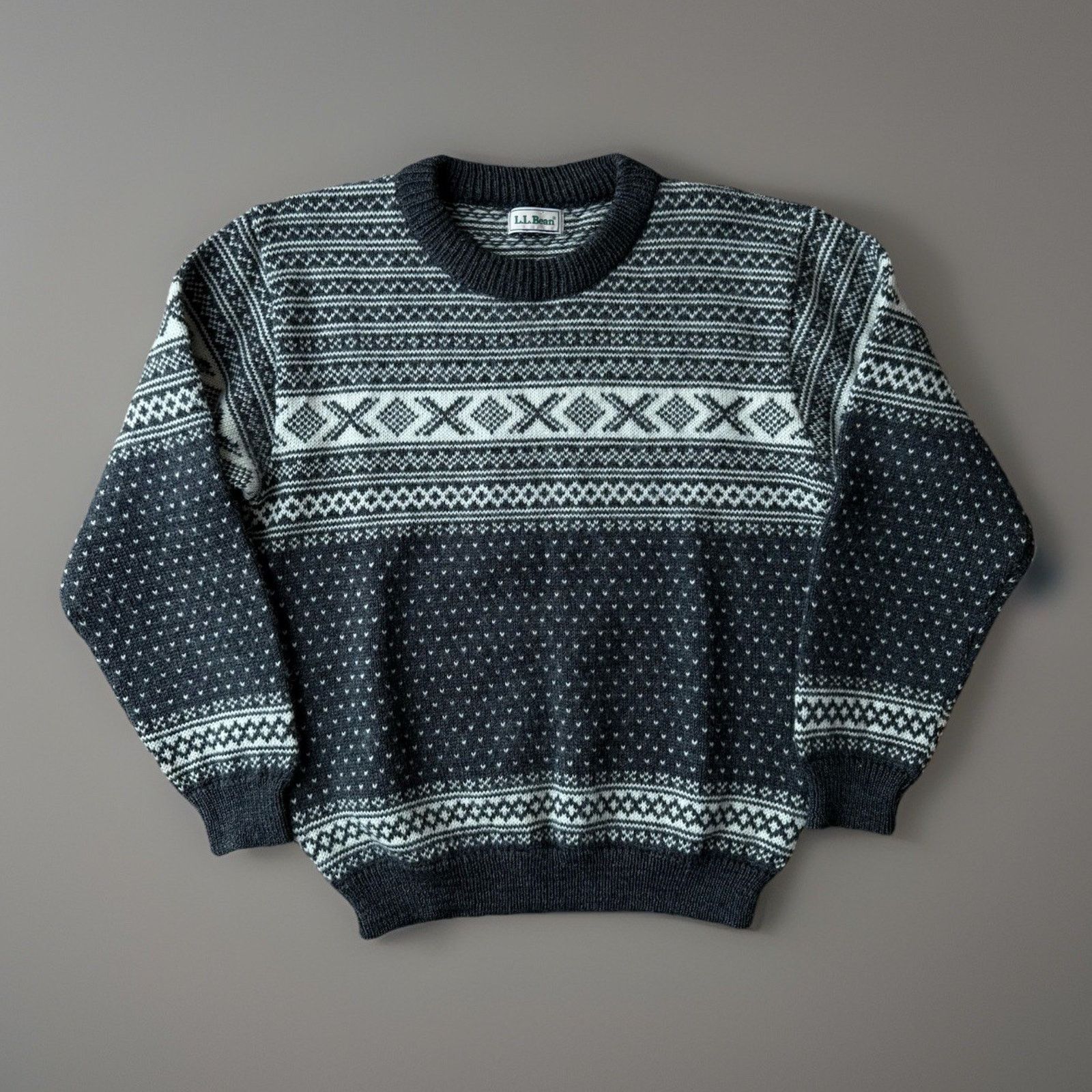 L.L. Bean Rare Vintage LL Bean Nature Animal Knit Sweater 100 