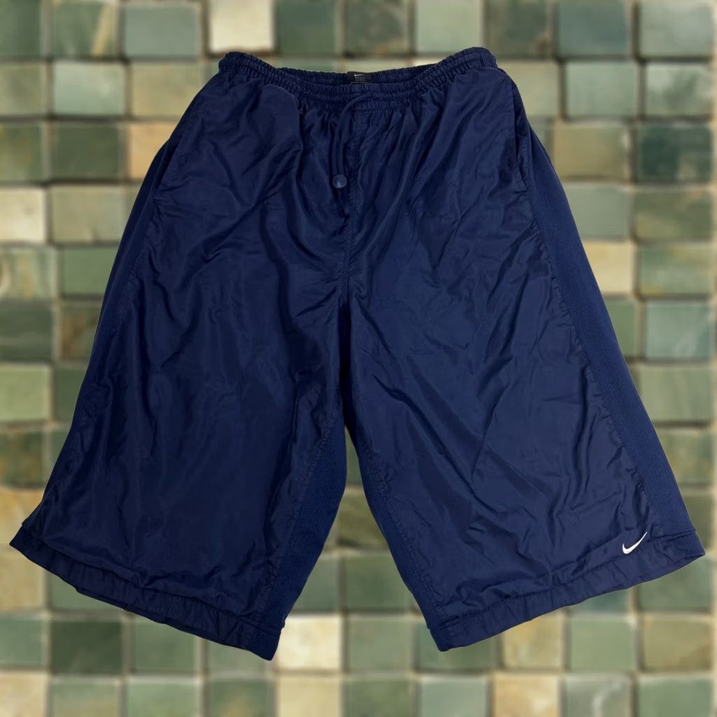 Nike VINTAGE Nike Windbreaker Shorts Men XL Blue Oversized Track Y2K Streetwear Basketball Gym Running Athletic Mens Size US 36 / EU 52 - 1 Thumbnail