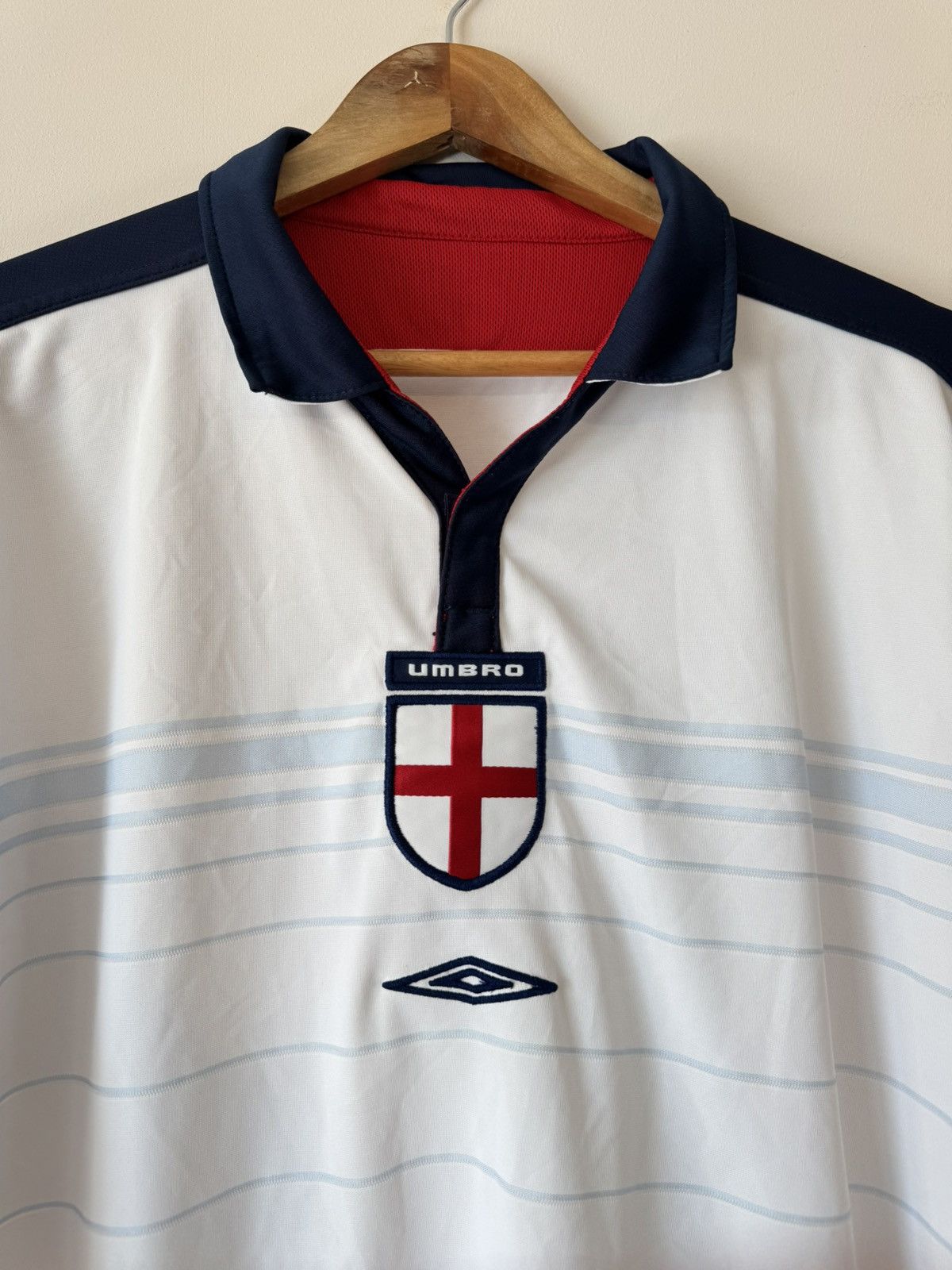 Umbro Vintage England 2004-2005 Home Soccer Jersey Football Shirt Size US XL / EU 56 / 4 - 10 Thumbnail