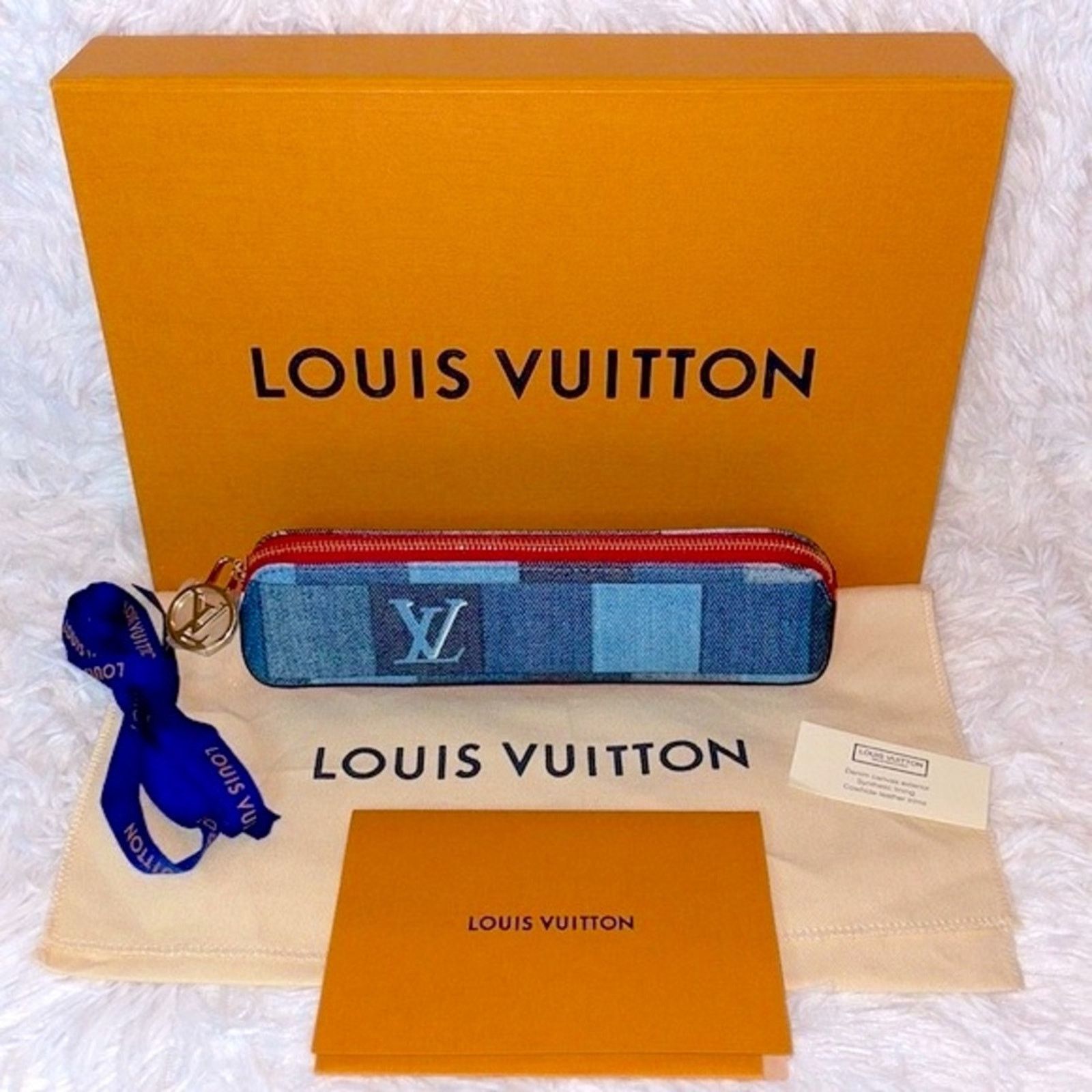 Louis Vuitton Louis Vuitton Damier Denim Patchwork Elizabeth Pouch Size ONE SIZE - 1 Thumbnail