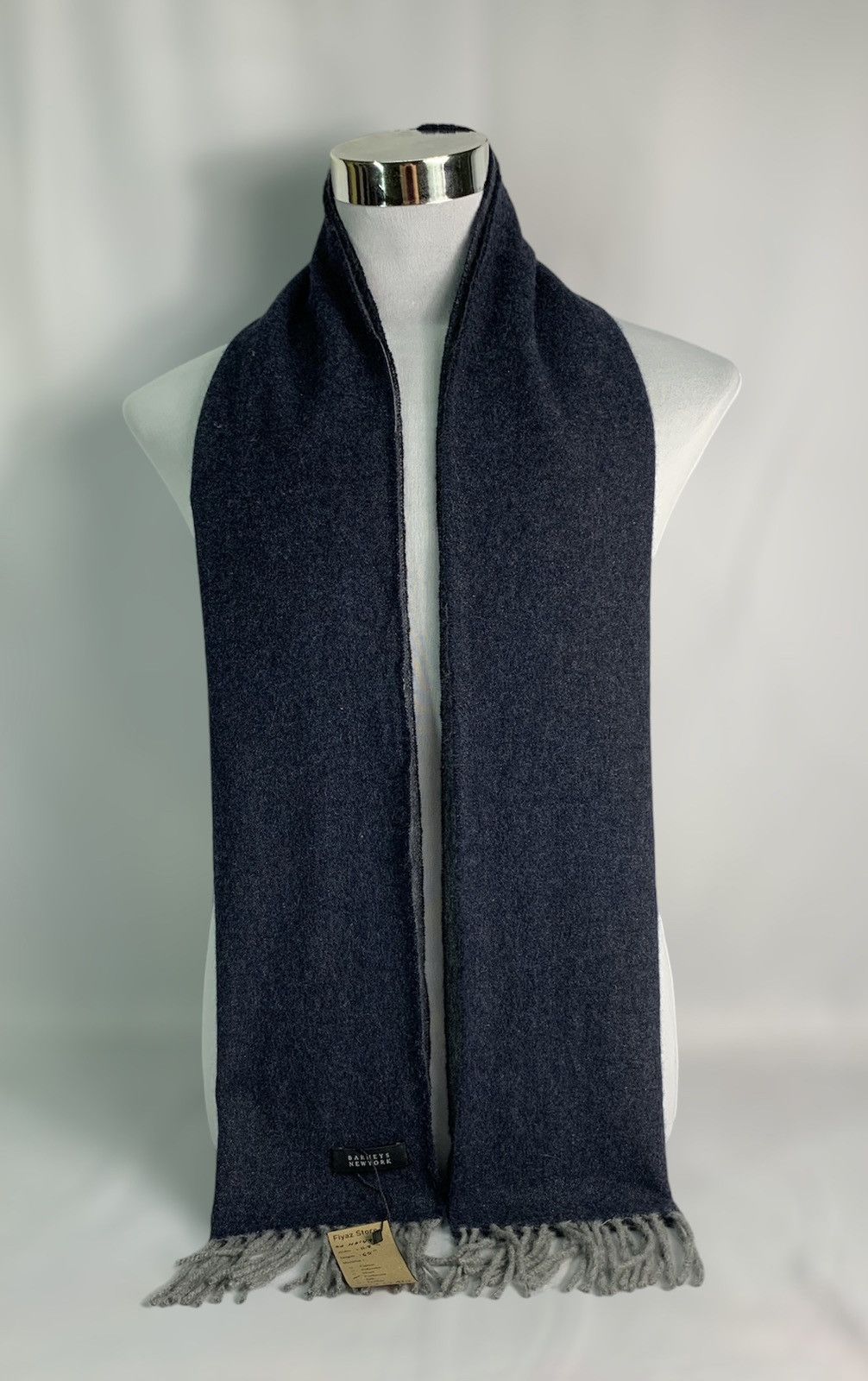 Barneys New York Barneys New York Scarf / Muffler / Neckwear Size ONE SIZE - 2 Thumbnail