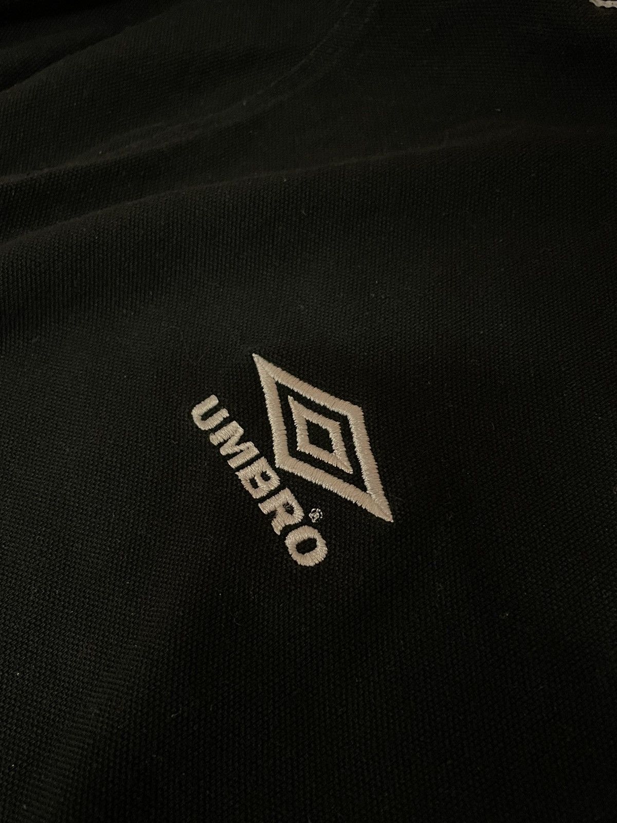 Umbro × Vintage UMBRO 90-00s vintage Manchester United polo black t-shirt Size US L / EU 52-54 / 3 - 4 Thumbnail