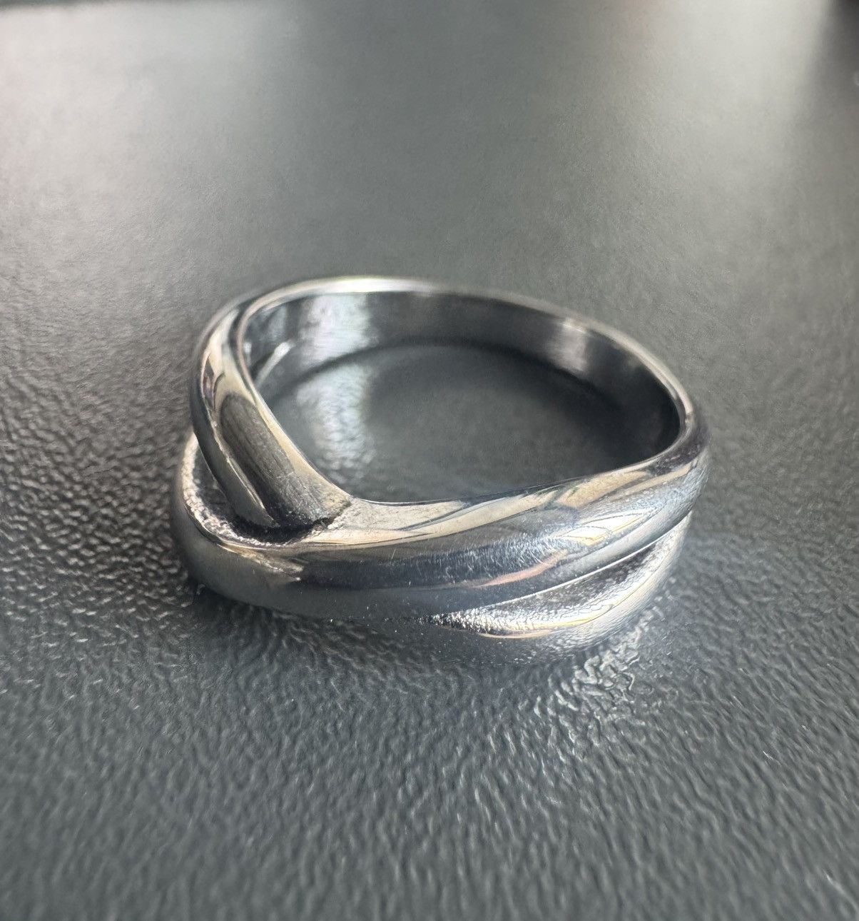 Other Minimalist Silver Criss-Cross Infinity Ring - Avant-Garde Size ONE SIZE - 3 Thumbnail