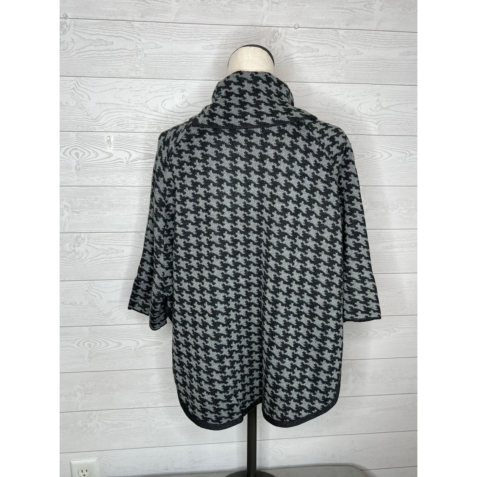 Loft Loft Outlet black/gray houndstooth knit poncho Size XS/S Size XS / US 0-2 / IT 36-38 - 5 Thumbnail