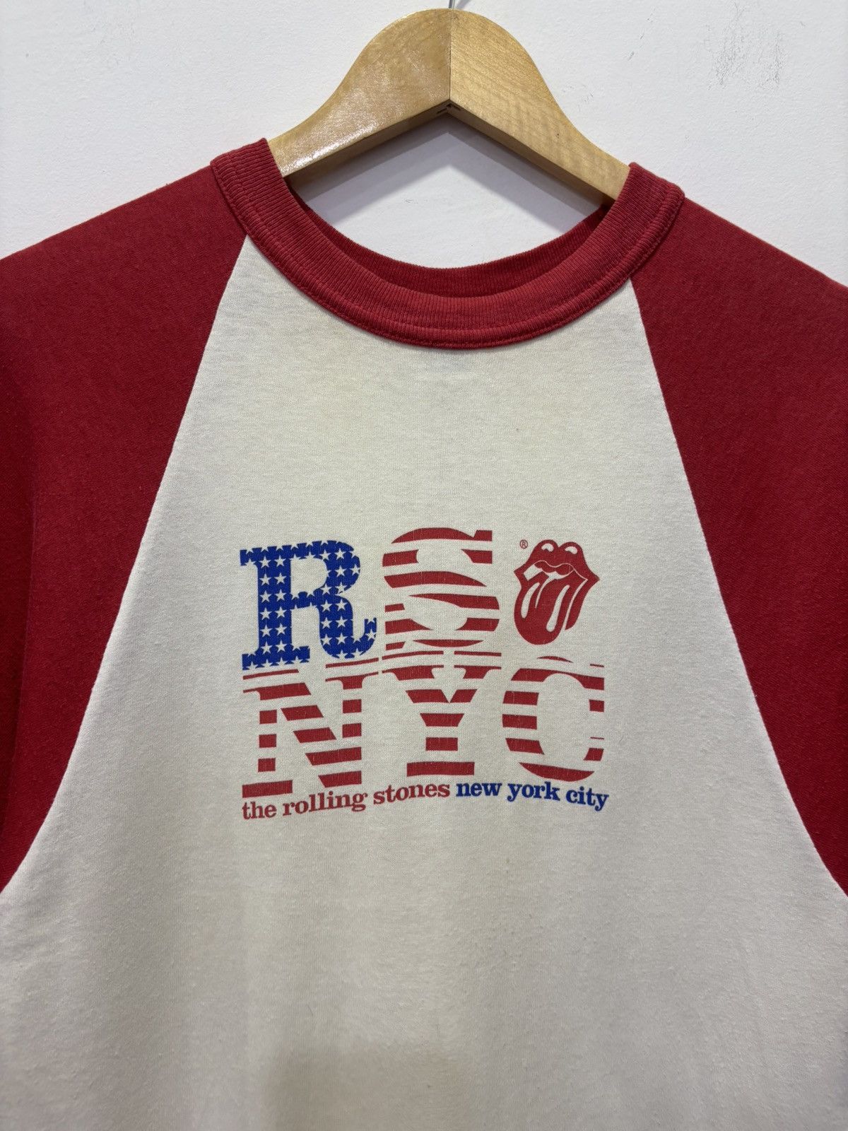 Band Tees × The Rolling Stones × Vintage Vintage The Rolling Stones Raglan Shirt Size US S / EU 44-46 / 1 - 3 Thumbnail
