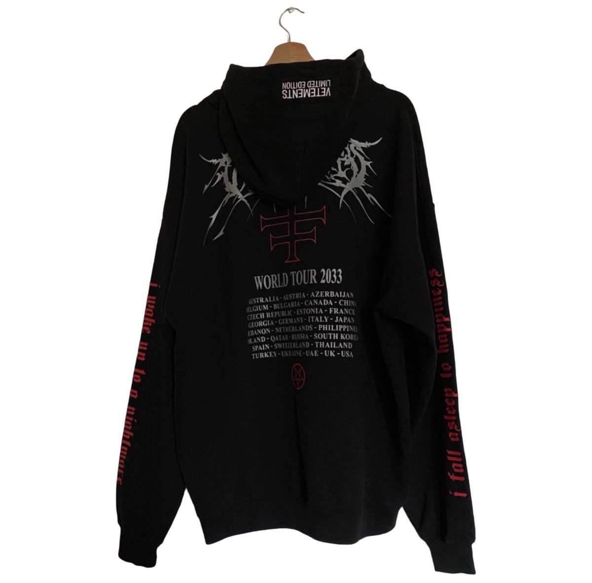 Vetements Vetements METAL PATCH LOGO Hoodie Size US L / EU 52-54 / 3 - 2 Thumbnail