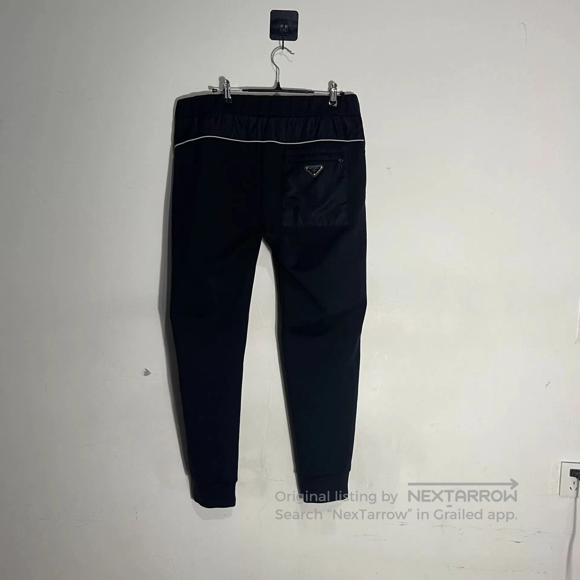 Prada Prada Black Triangle Logo Sports Pants L. Size US 28 / EU 44 - 8 Thumbnail