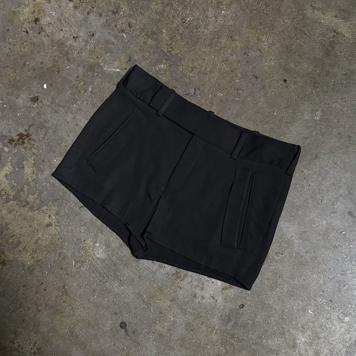 Helmut Lang HELMUT LANG SHORTS - BLACK - 0 Size 25" / US 0 / IT 36 - 2 Thumbnail