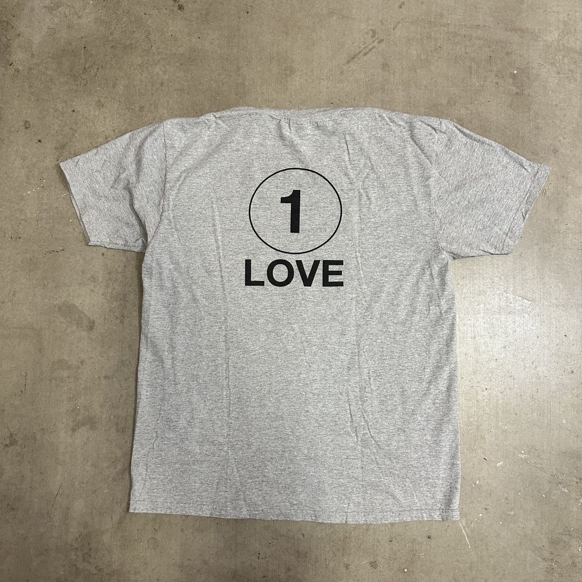 Stussy Stussy 1 World 1 Love Vintage T-Shirt Size Large Gray Size US L / EU 52-54 / 3 - 4 Thumbnail