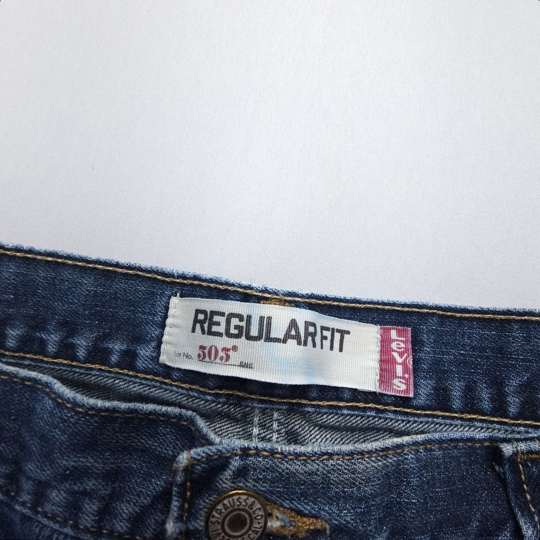 Levi's VINTAGE Levi's 505 Regular Straight Jeans Mens 40 x 30 Dark Wash Blue Denim 5-Pocket Model Levi's 505 American 90s/Mexico Mens Size US 40 / EU 56 - 7 Thumbnail