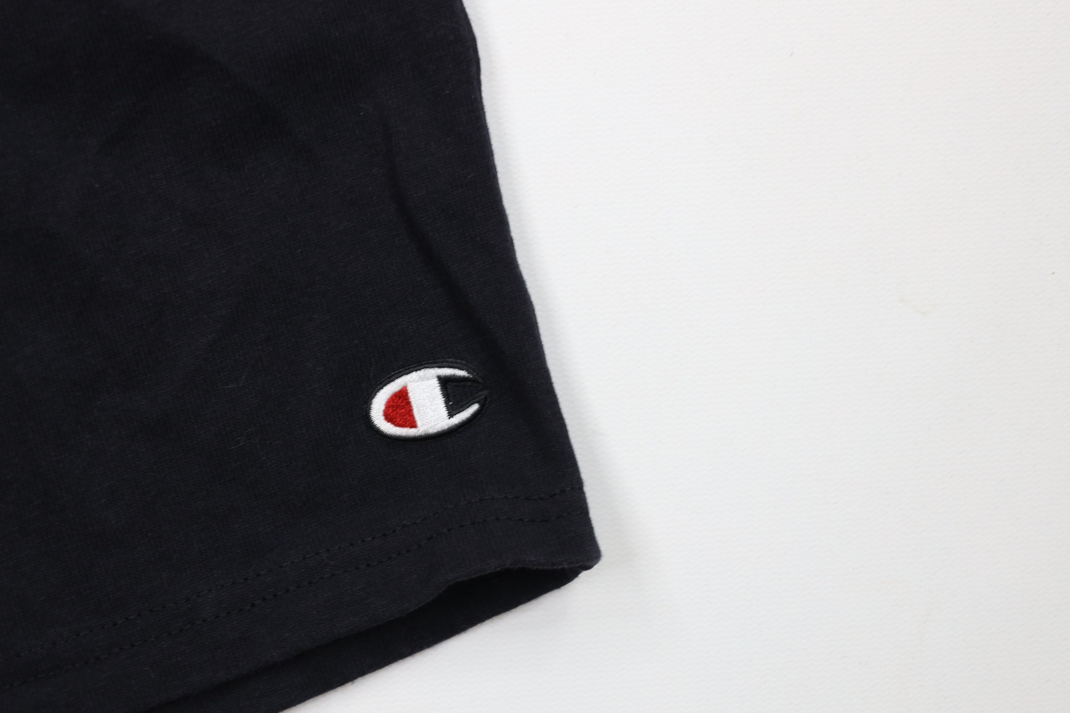 Champion Vintage Champion Classic Logo Above Knee Heavyweight Shorts Size US 32 / EU 48 - 5 Thumbnail