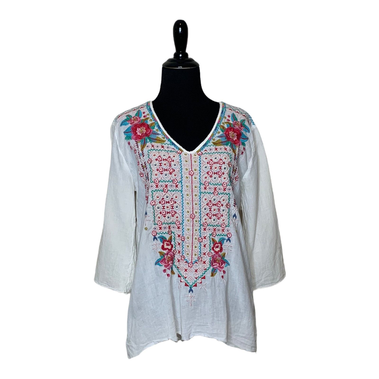 Johnny Was Johnny Was white embroidered floral boho tunic size small Size S / US 4 / IT 40 - 10 Thumbnail
