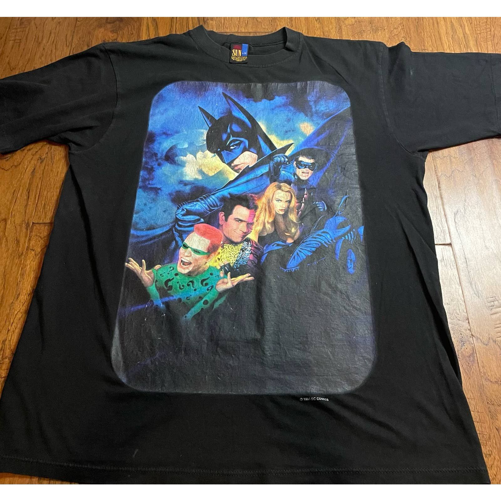 image of Sunni Sunni 1995 Batman Forever Vintage T-Shirt Riddler Two Face in Black, Men's (Size Large)