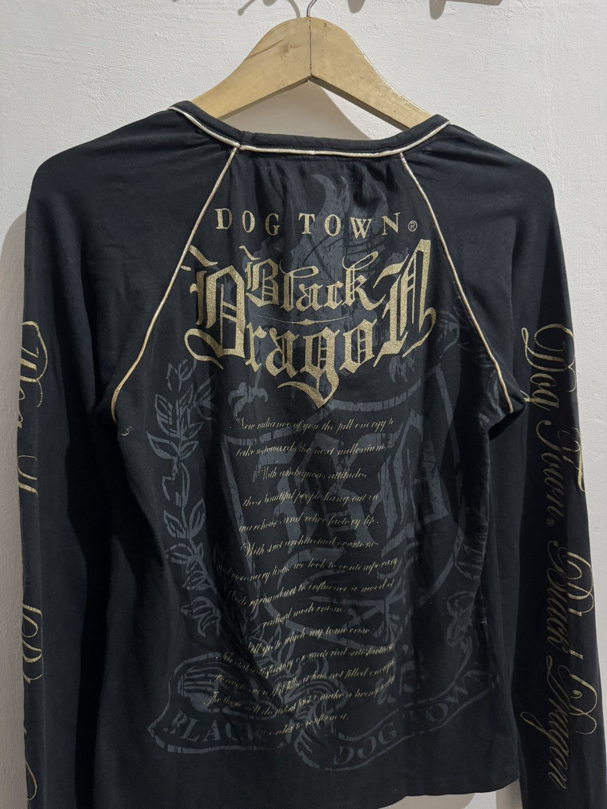 Dogtown DOGTOWN BLACK DRAGON POEM GRUNGE LONGSLEEVE Size US M / EU 48-50 / 2 - 9 Thumbnail
