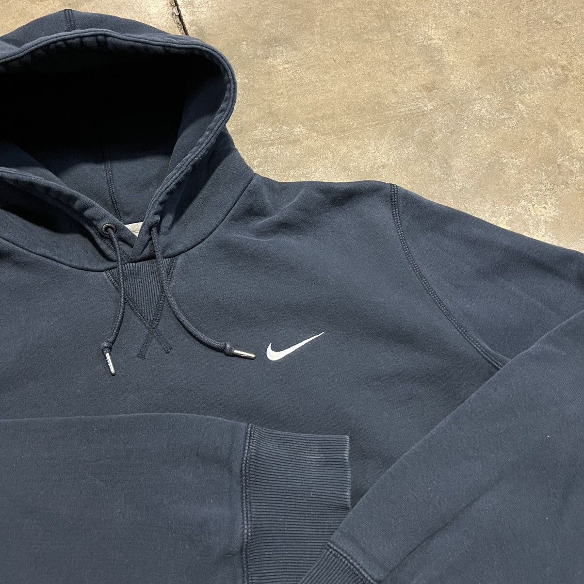 Nike × Vintage Vintage Y2K Nike Mini Swoosh Hoodie Sweatshirt Oversized Size US XXL / EU 58 / 5 - 4 Thumbnail