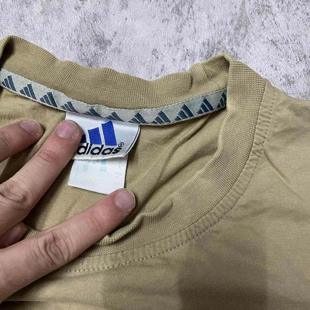 Adidas Khaki Adidas vintage T-shirt streetwear Size US M / EU 48-50 / 2 - 3 Thumbnail