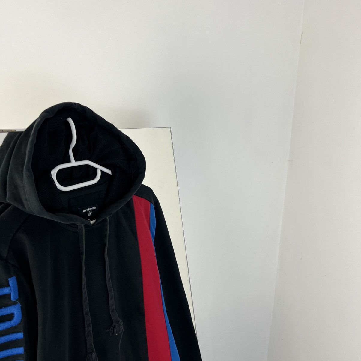 True Religion Vintage Y2K True Religion Big Embroidered Logo Hoodie Size US S / EU 44-46 / 1 - 2 Thumbnail