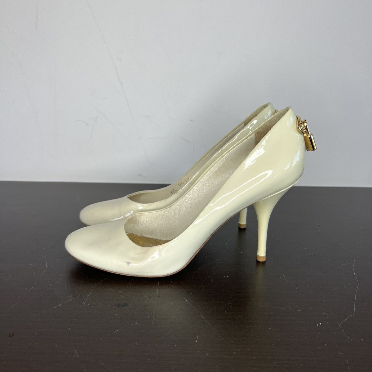 Louis Vuitton Louis Vuitton Patent Leather Beige Heels Shoes Y2K Padlock Size US 5.5 / IT 35.5 - 1 Thumbnail