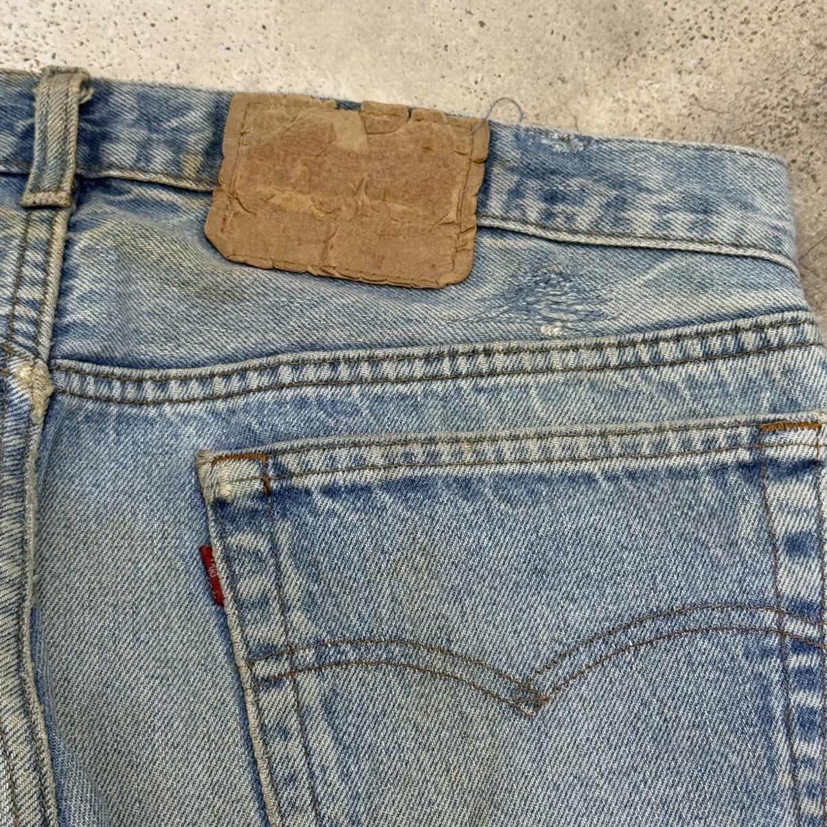 Levi's Vintage Levis 501 Buttonfly Distressed Repaired Denim Pants Size US 32 / EU 48 - 17 Thumbnail