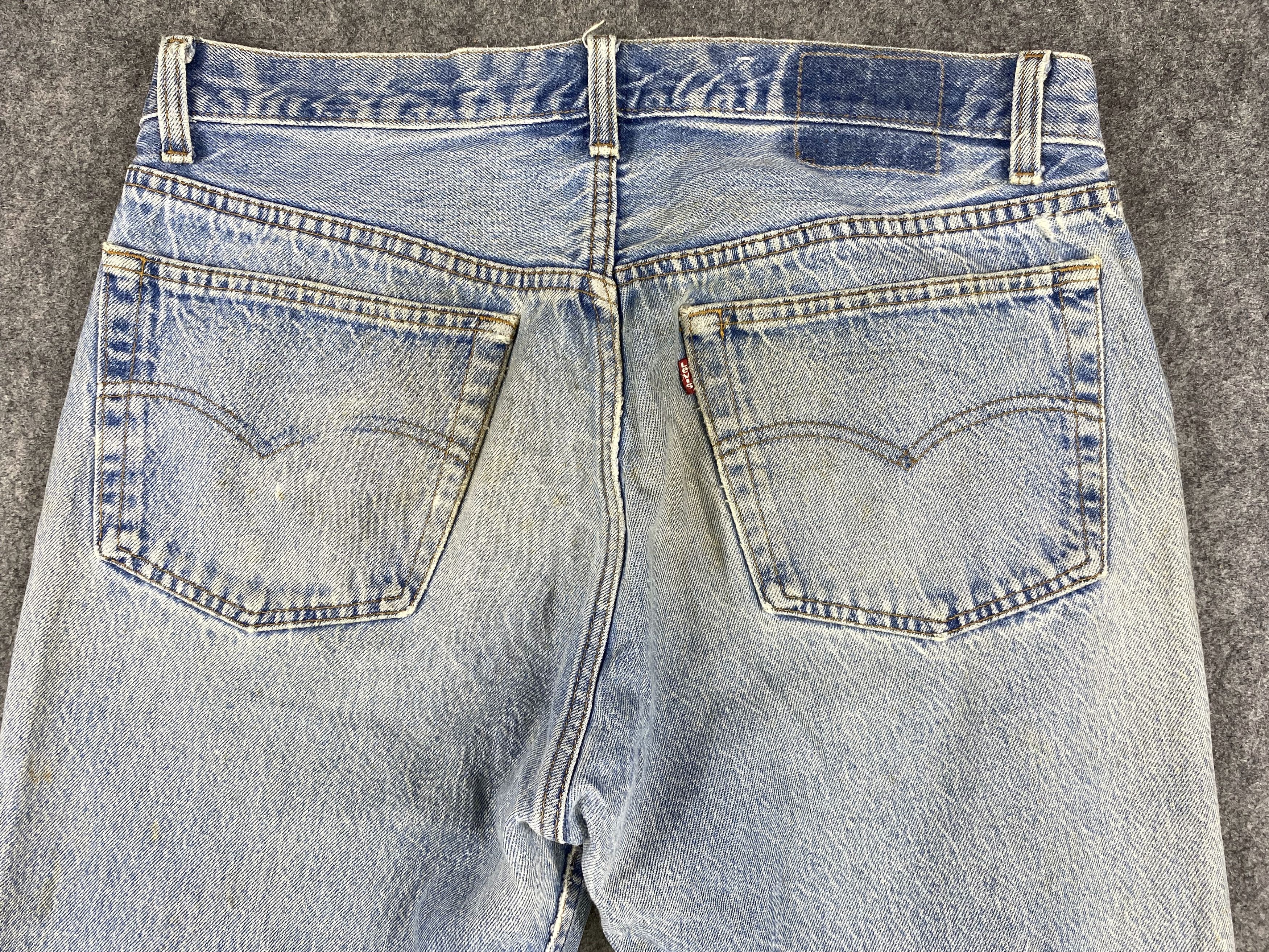 Levi's 80s Light Wash Vintage Levi's 501 35x28.5 Denim -JN1185 Size US 35 - 4 Thumbnail
