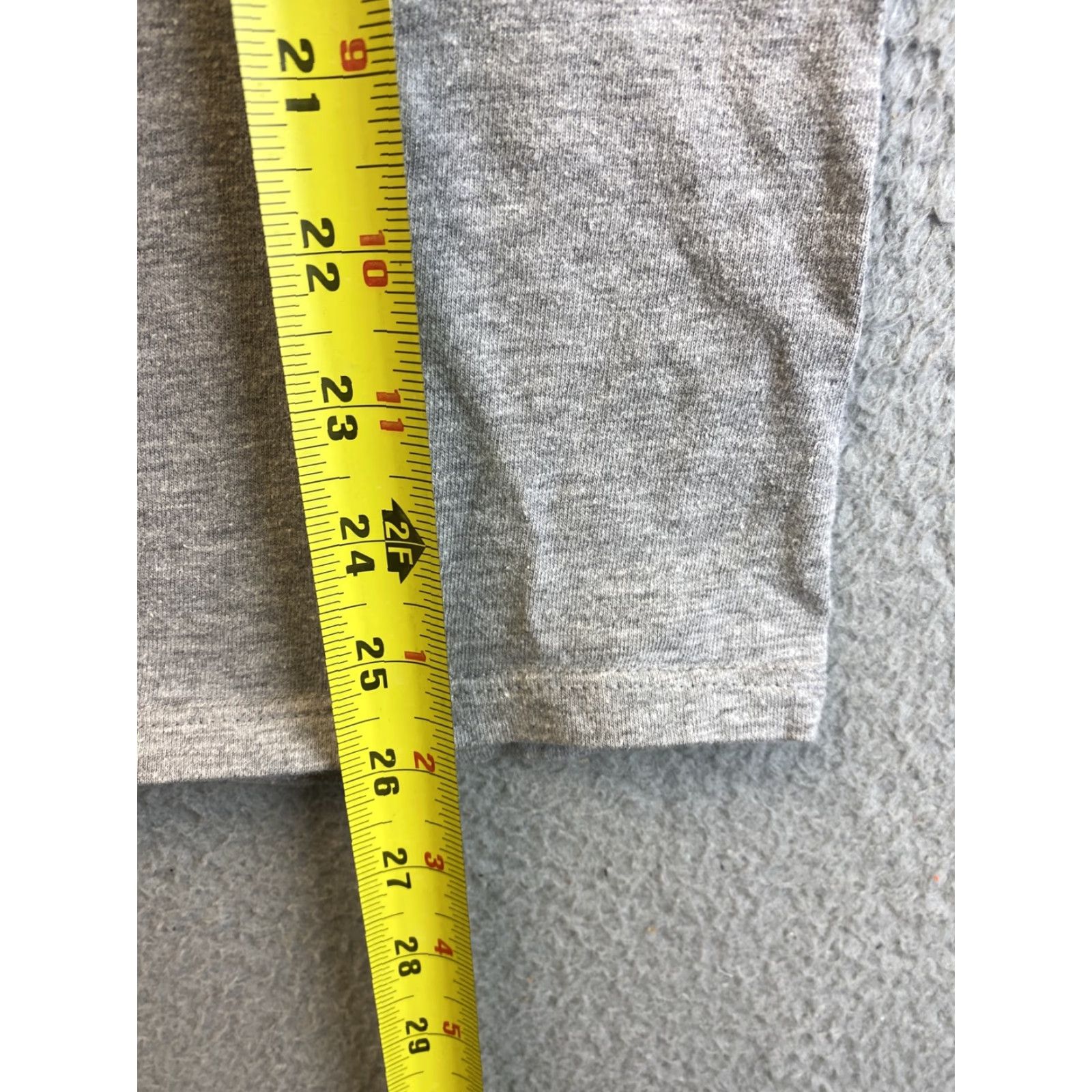 Champion Champion Men’s T-Shirt Size S Gray Basic Tee Regular Fit Sportswear Size US S / EU 44-46 / 1 - 7 Thumbnail