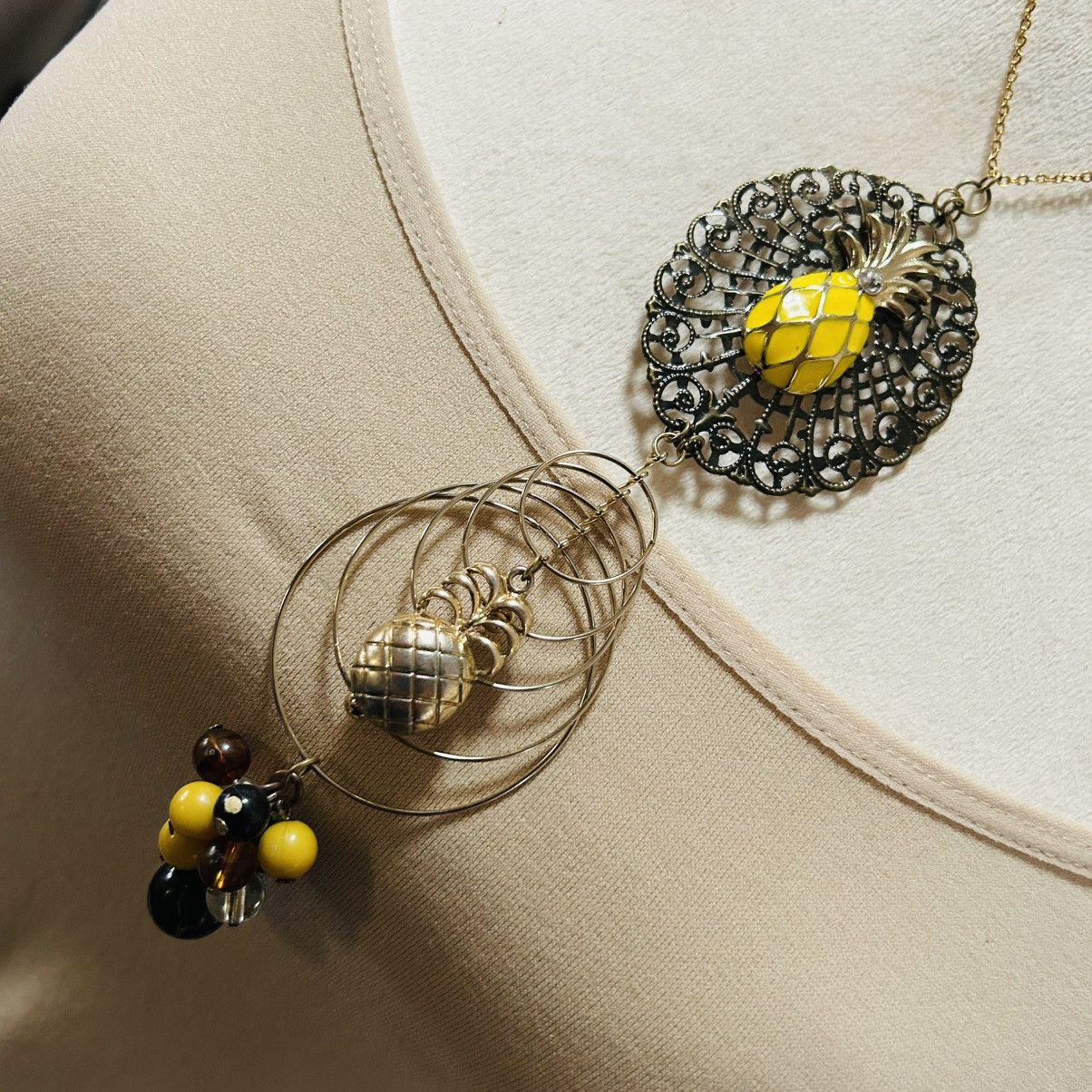 Handmade Handcrafted pineapple dream dangle pendant on chain necklace Size ONE SIZE - 3 Thumbnail