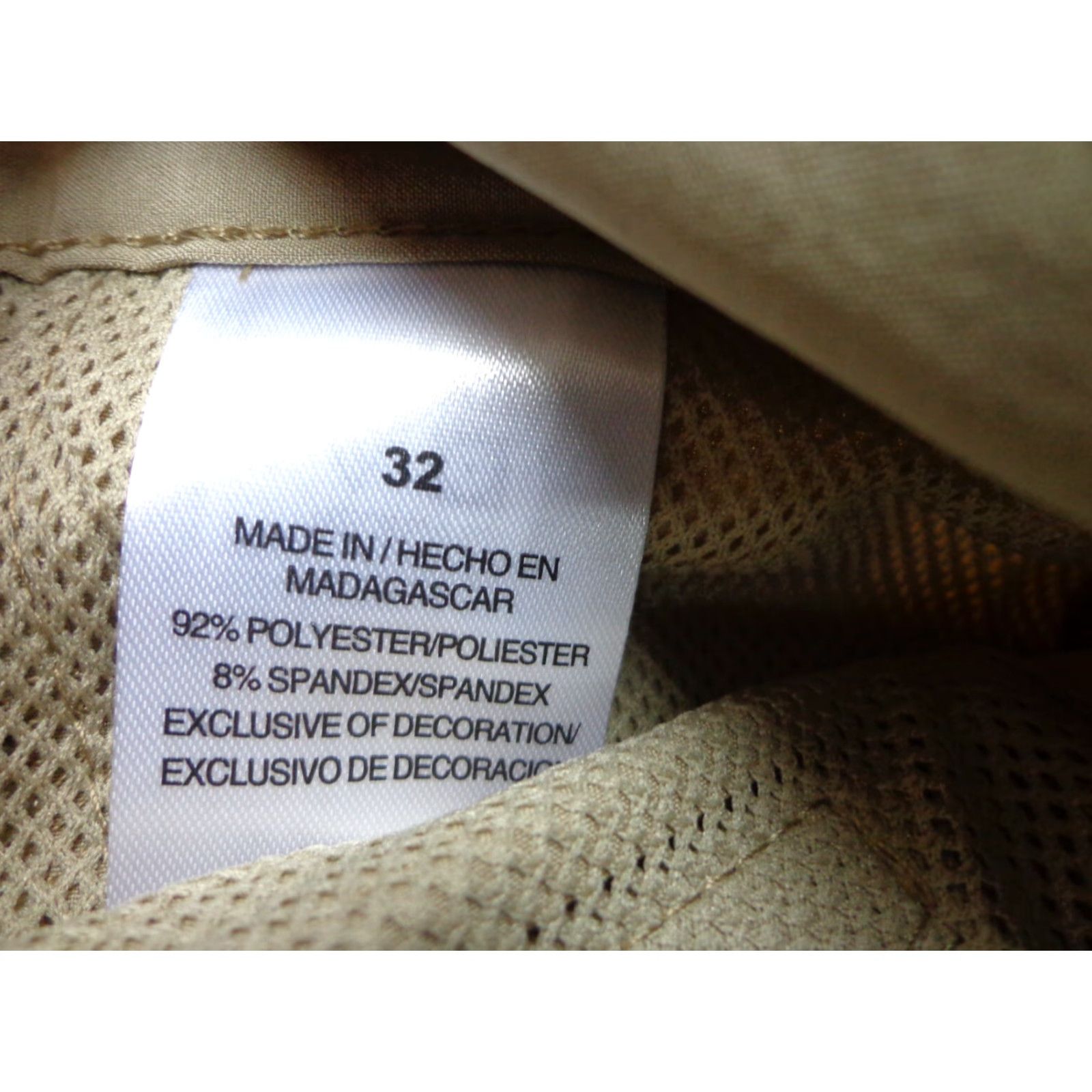 CO Iron Co Belted Stretch Performance Hybrid Cargo Shorts Cargo Men 32 Brown Tan Belted Modern 92% Polyester 8% Spandex Casual Workwear Travel 90s? Size US 32 / EU 48 - 5 Thumbnail