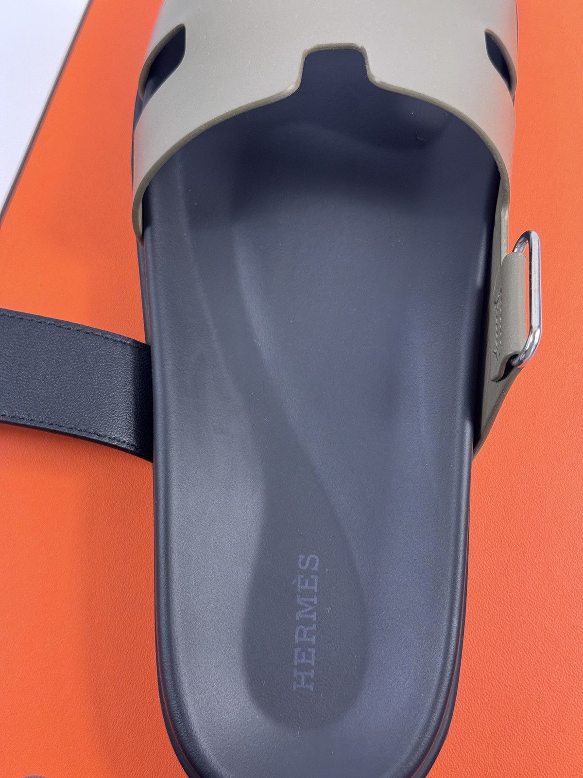 Hermes CHYPRE SANDALS FITS US10 / UK9 Size US 11.5 / EU 44-45 - 11 Thumbnail