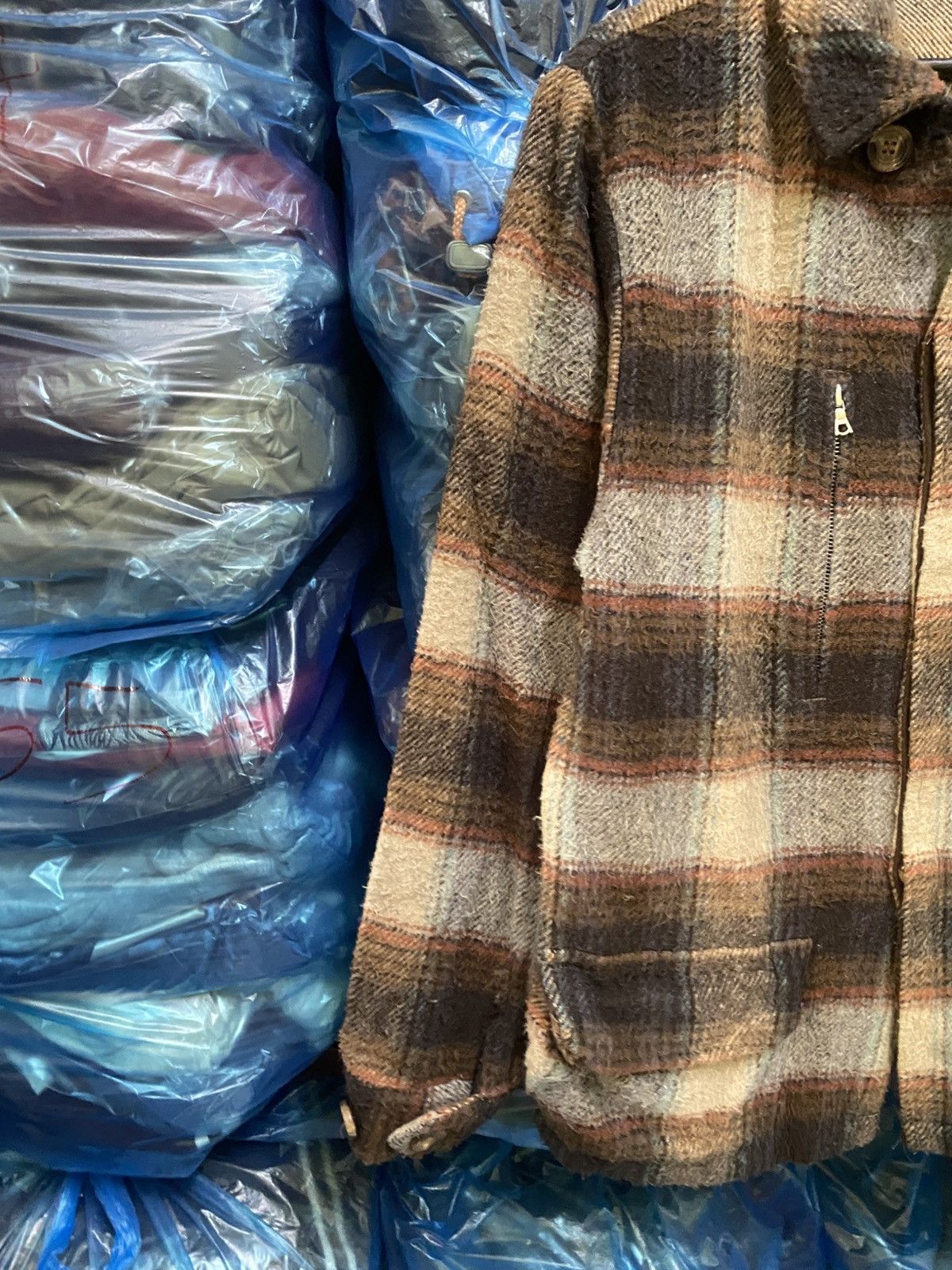 Japanese Brand Vintage Honnete France Wool Blend Plaid Jacket Size US S / EU 44-46 / 1 - 5 Thumbnail