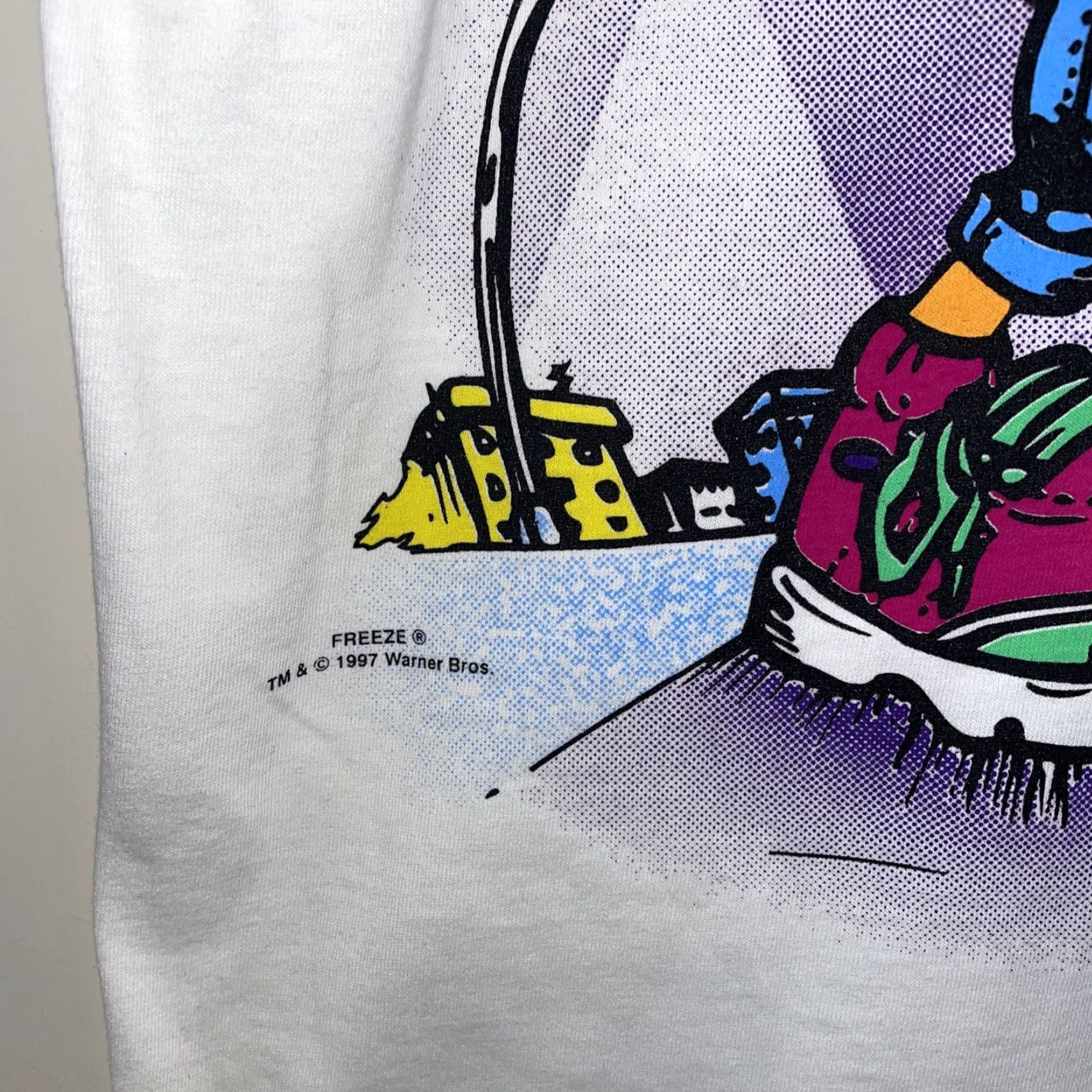 Vintage VINTAGE 1997 Looney Tunes Tweety Warner Bros FREEZE T-Shirt XL White 90s Mens Size US XL / EU 56 / 4 - 2 Thumbnail