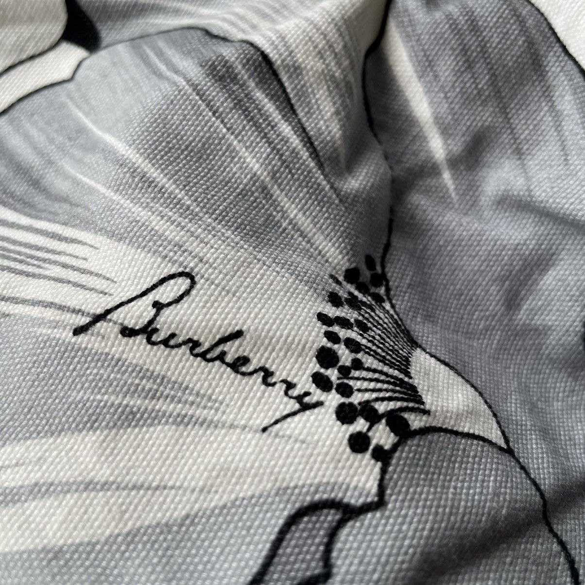 Burberry Burberry London Floral Coat / Jacket Made in Italy Size S / US 4 / IT 40 - 5 Thumbnail