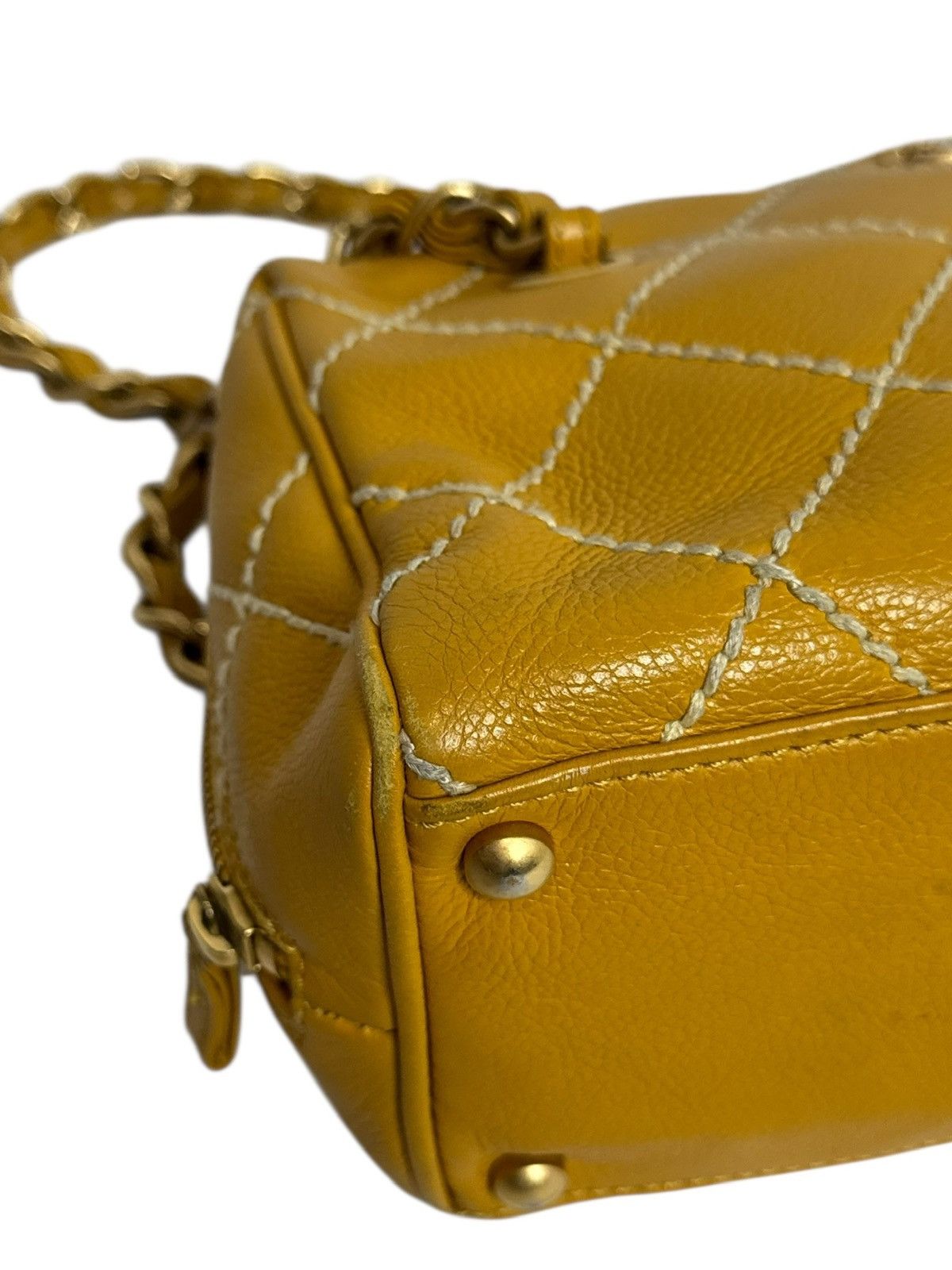 Chanel × Vintage Chanel Wild Stitch Yellow Chain Bag Circa 2003 Size ONE SIZE - 20 Thumbnail