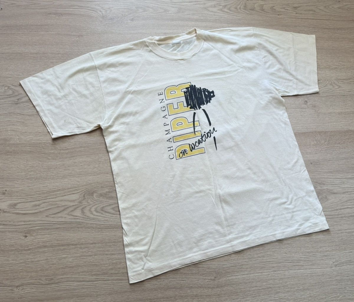 Vintage Vintage 90’s Piper Champagne Movie Festivals Cannes T-Shirt Size US XL / EU 56 / 4 - 1 Thumbnail