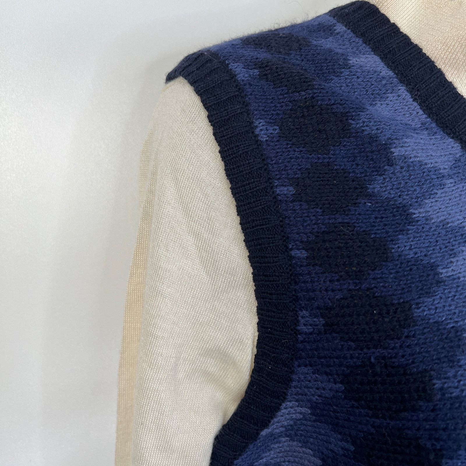 Vintage Vintage Sweater Vest Unisex Navy Blue Wool Blend Stripe Size S / US 4 / IT 40 - 5 Thumbnail