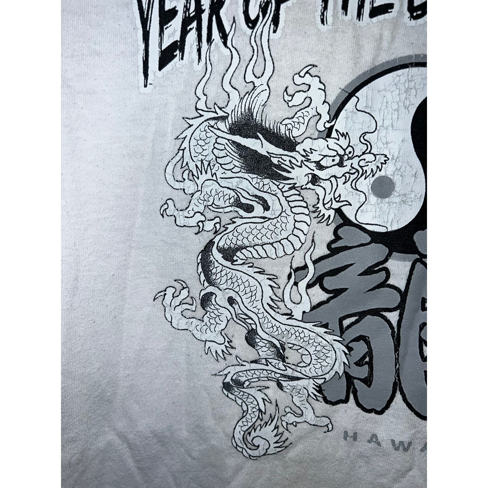 Anvil Vintage Year Of The Dragon Shirt Hawaii Yin Yang Tee VTG L Size US L / EU 52-54 / 3 - 3 Thumbnail