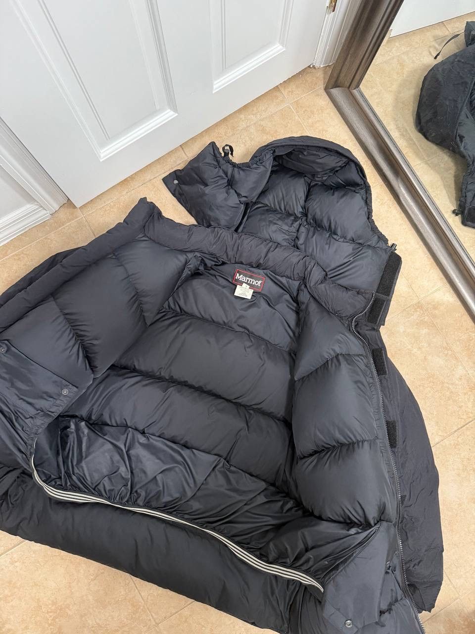 Marmot Black Marmot winter puffer Gore-Tex jacket L size Size US L / EU 52-54 / 3 - 2 Thumbnail