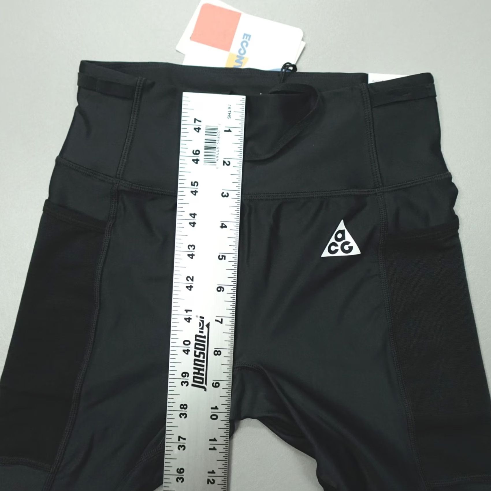 Nike Nike ACG White Rapids Dri-FIT Mid 7" Biker Shorts Women's XS Black Size 26" / US 2 / IT 38 - 5 Thumbnail
