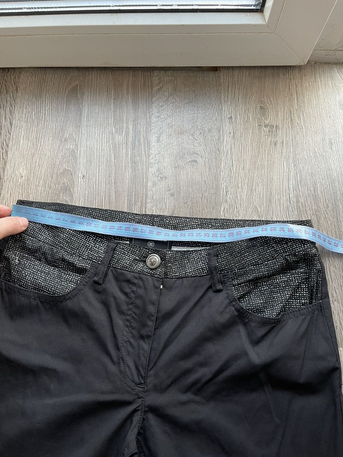 Chanel Chanel 31 Rue Cambon Logo Wool Pants w/ Lion Head Button Size 26" / US 2 / IT 38 - 18 Thumbnail