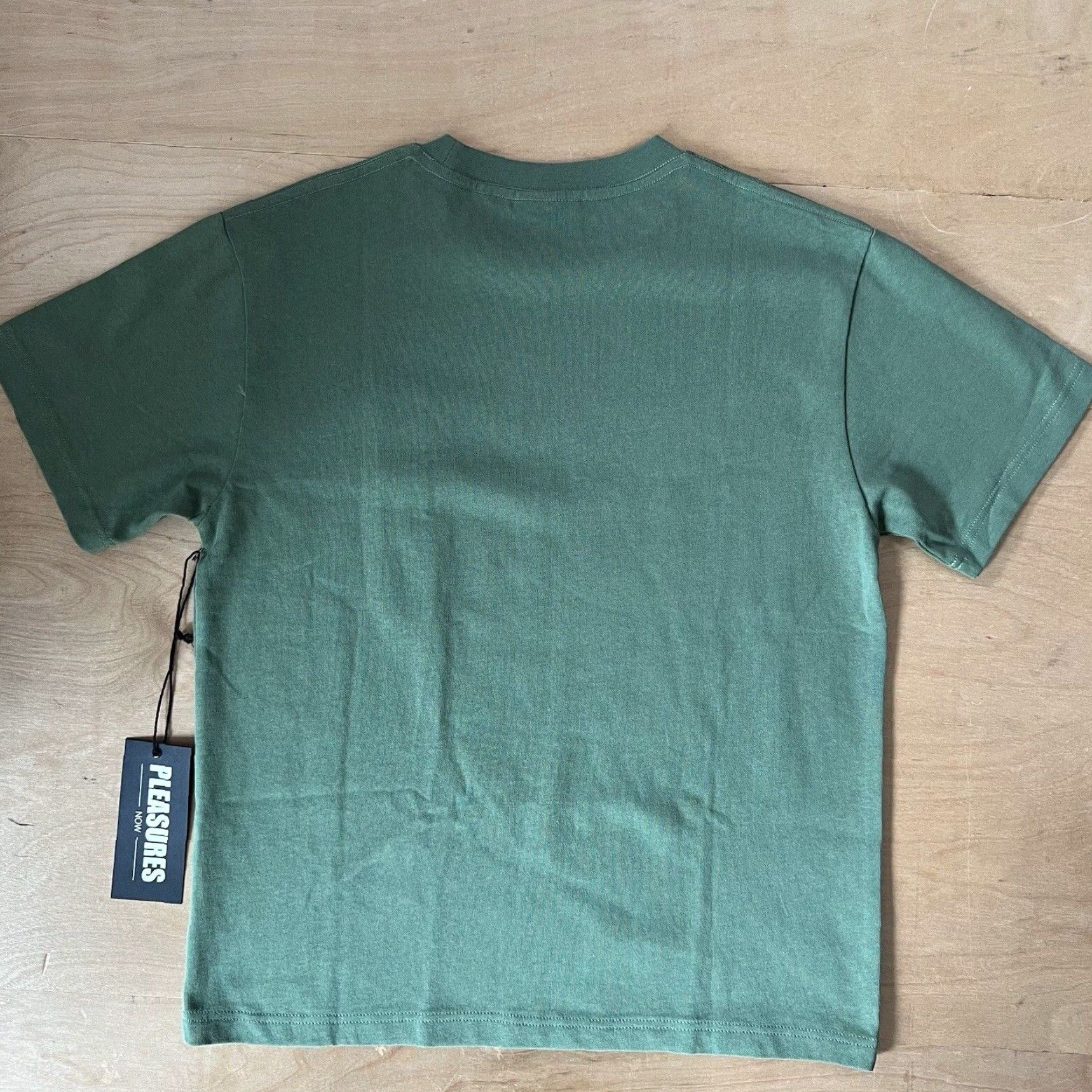 Pleasures Pleasures Boxy Shirt Small Green T-Shirt Short Sleeve Cotton Men USA Logo Round Neck All Seasons Size US S / EU 44-46 / 1 - 7 Thumbnail