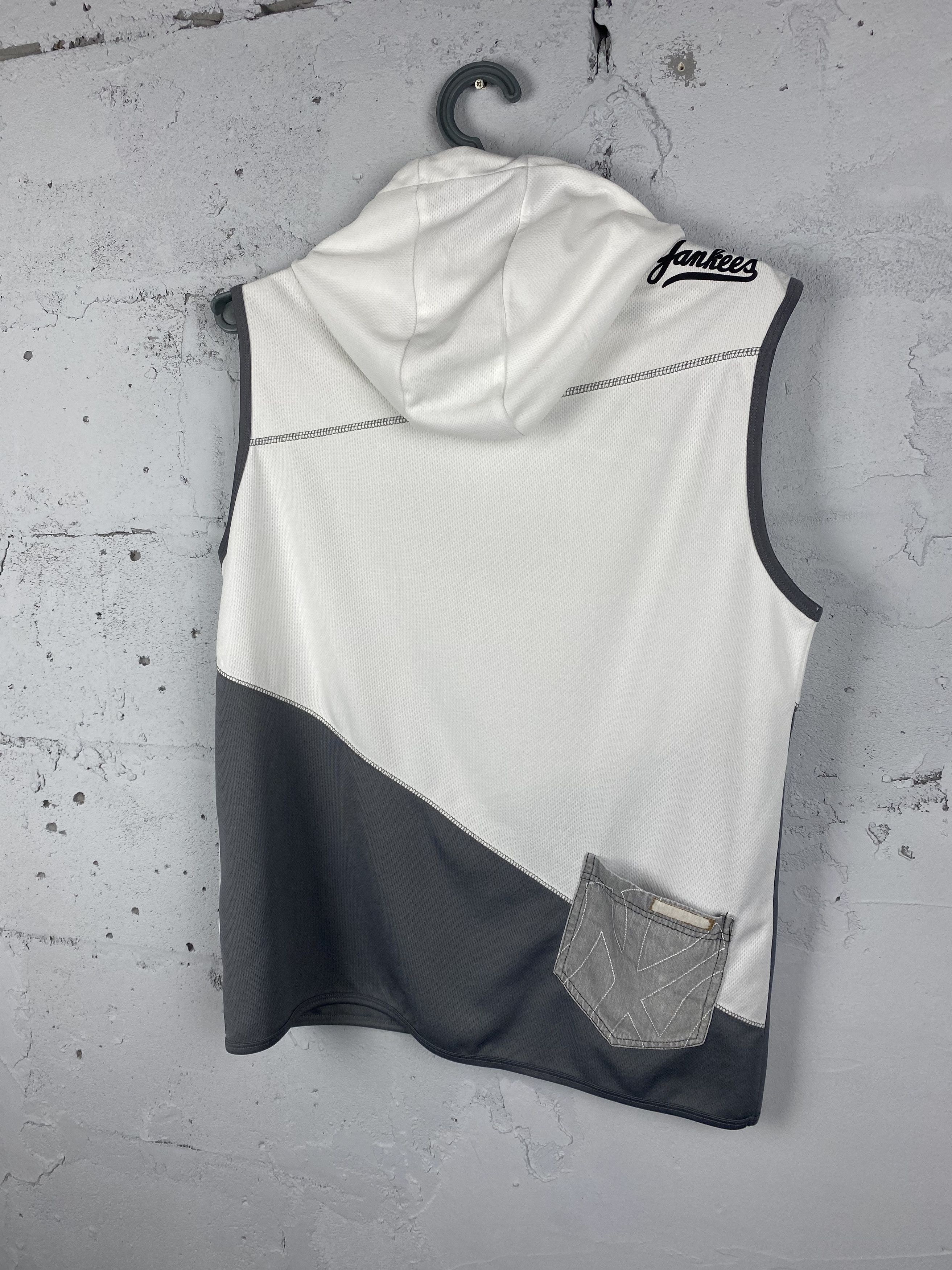 Majestic × New York Yankees × Vintage Rare Majestic x New York Yankees Hooded Tank Top Sleeveless Size US L / EU 52-54 / 3 - 7 Thumbnail