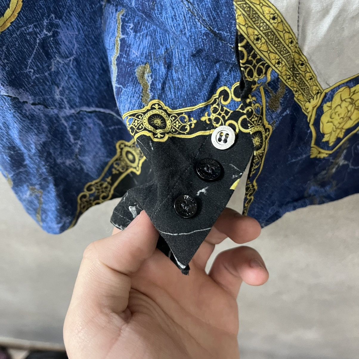 Versace Vintage Versace shirt Size US S / EU 44-46 / 1 - 6 Thumbnail